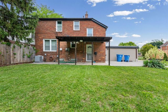 6953 Mayburn Street, Dearborn Heights, MI 48127