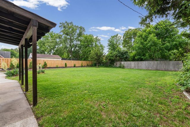 6953 Mayburn Street, Dearborn Heights, MI 48127