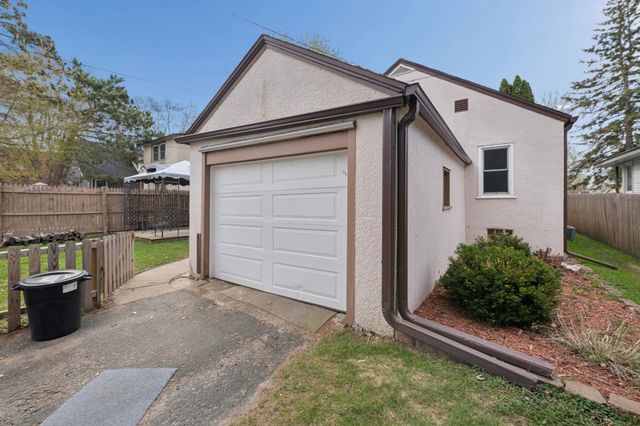 1415 Oak Street, Brainerd, MN 56401