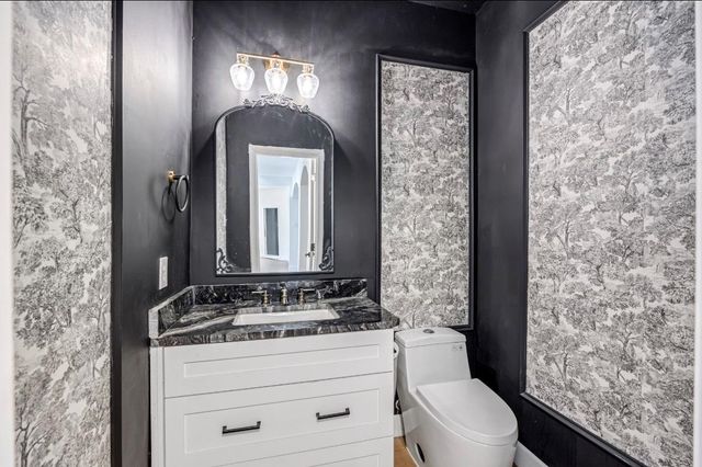 6650 Camptown Circle, Houston, TX 77069