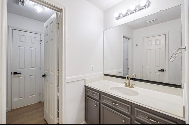 6650 Camptown Circle, Houston, TX 77069