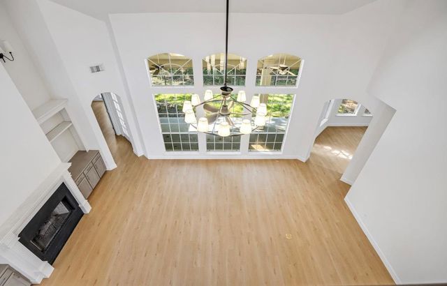 6650 Camptown Circle, Houston, TX 77069