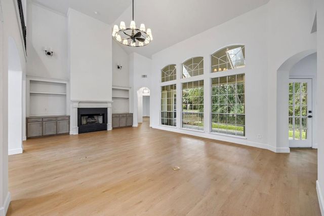 6650 Camptown Circle, Houston, TX 77069