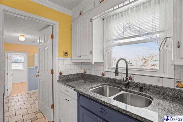 2645 Claussen Rd, Florence, SC 29501