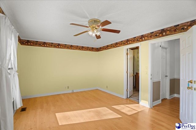 2645 Claussen Rd, Florence, SC 29501