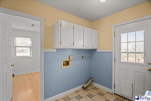 2645 Claussen Rd, Florence, SC 29501