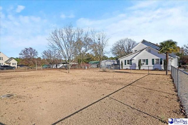 2645 Claussen Rd, Florence, SC 29501