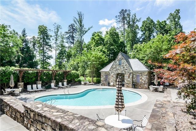 1620 High Trail, Atlanta, GA 30339