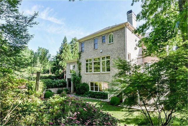 1620 High Trail, Atlanta, GA 30339