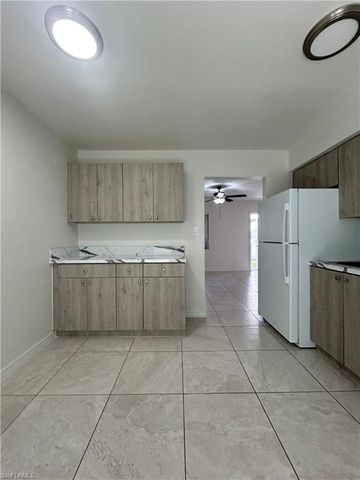 3754 Lora ST # 1, Fort Myers, FL 33916