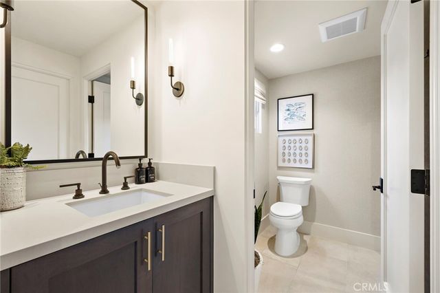 17 Water Port, Newport Coast, CA 92657