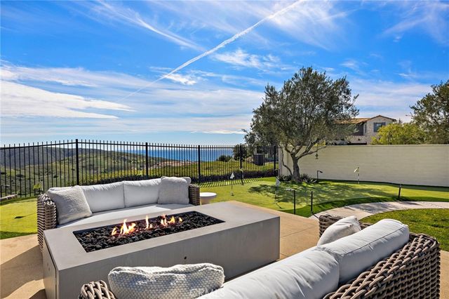 17 Water Port, Newport Coast, CA 92657
