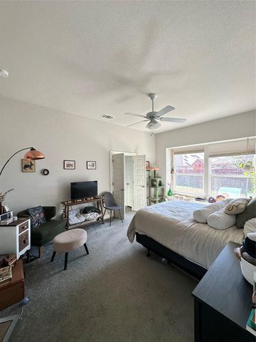 8021 Izetta LN, Austin, TX 78744