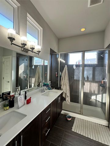 8021 Izetta LN, Austin, TX 78744