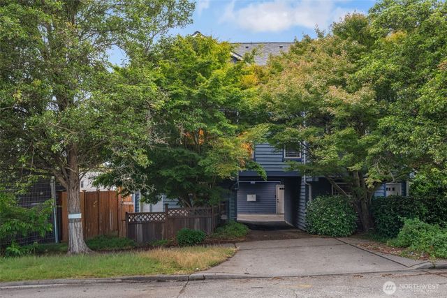 3619 Dayton Avenue N, Seattle, WA 98103