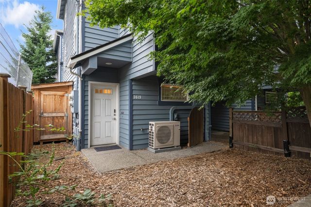 3619 Dayton Avenue N, Seattle, WA 98103