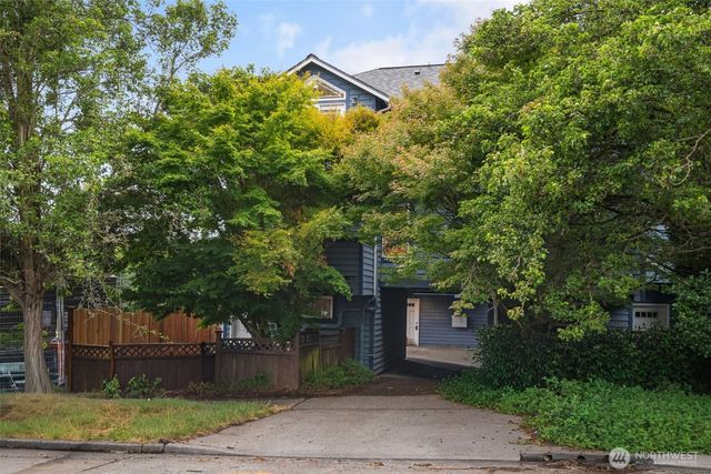 3619 Dayton Avenue N, Seattle, WA 98103