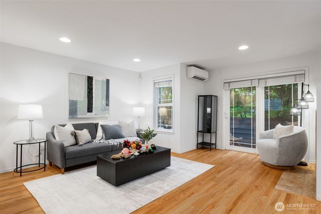 3619 Dayton Avenue N, Seattle, WA 98103