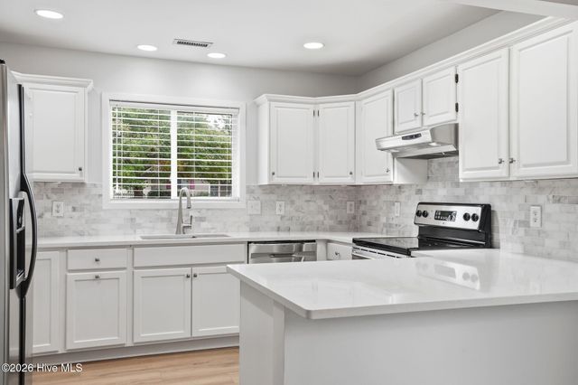 6043 Cedar Ridge Drive, Wilmington, NC 28405