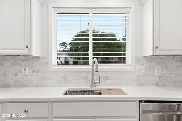 6043 Cedar Ridge Drive, Wilmington, NC 28405