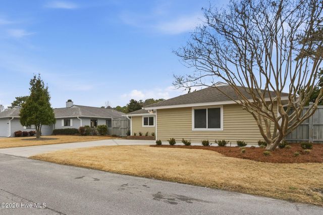 6043 Cedar Ridge Drive, Wilmington, NC 28405