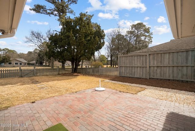 6043 Cedar Ridge Drive, Wilmington, NC 28405