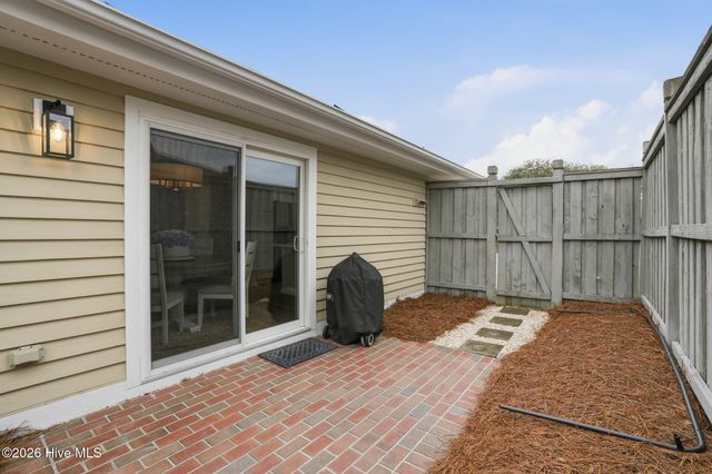 6043 Cedar Ridge Drive, Wilmington, NC 28405