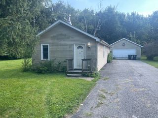 2521 W 38th Avenue, Hobart, IN 46342