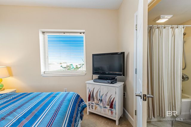 1524 W Beach Boulevard 301, Gulf Shores, AL 36542