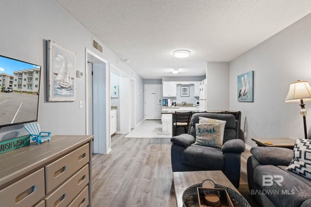 400 W Plantation Road 1211, Gulf Shores, AL 36542