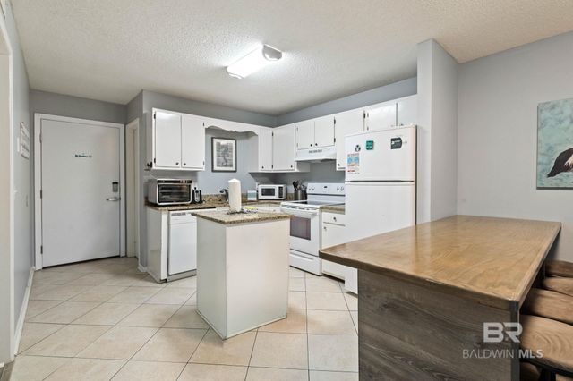 400 W Plantation Road 1211, Gulf Shores, AL 36542