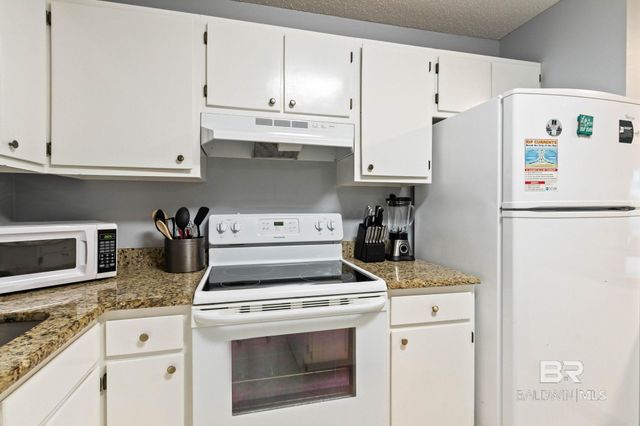 400 W Plantation Road 1211, Gulf Shores, AL 36542