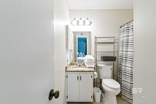 400 W Plantation Road 1211, Gulf Shores, AL 36542