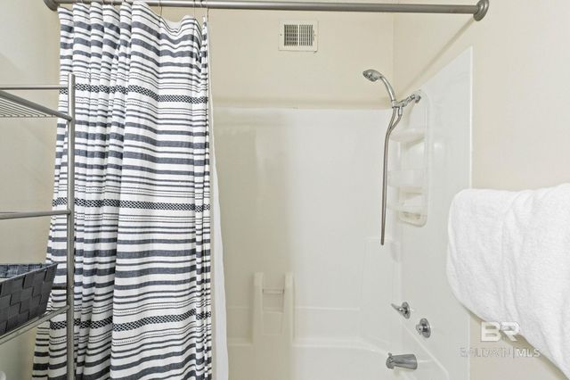 400 W Plantation Road 1211, Gulf Shores, AL 36542