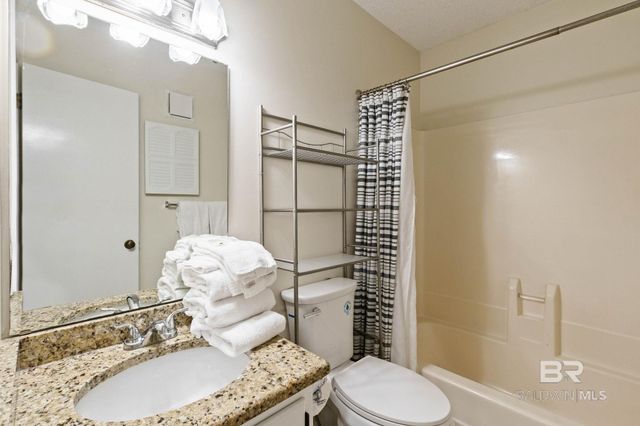 400 W Plantation Road 1211, Gulf Shores, AL 36542