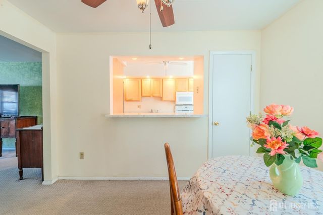 6 York Drive 5A, Edison, NJ 08817