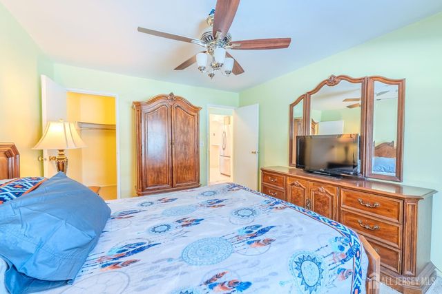 6 York Drive 5A, Edison, NJ 08817