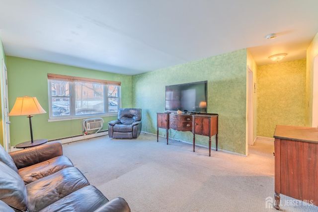 6 York Drive 5A, Edison, NJ 08817