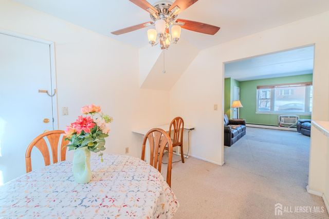 6 York Drive 5A, Edison, NJ 08817