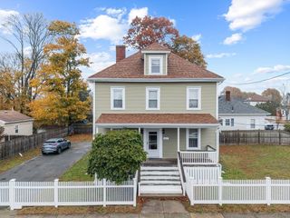 469 Hillman, New Bedford, MA 02740