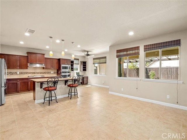 1178 Blackwood, Clovis, CA 93619