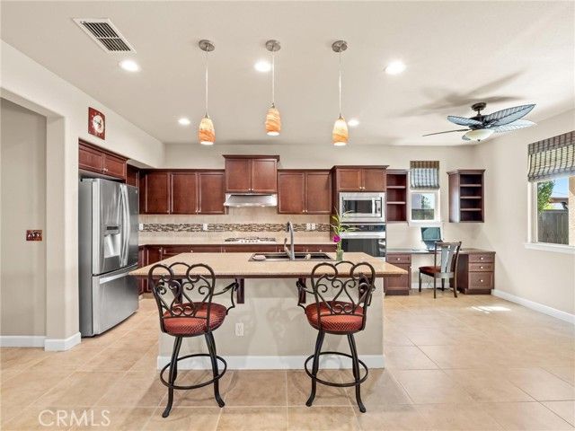 1178 Blackwood, Clovis, CA 93619