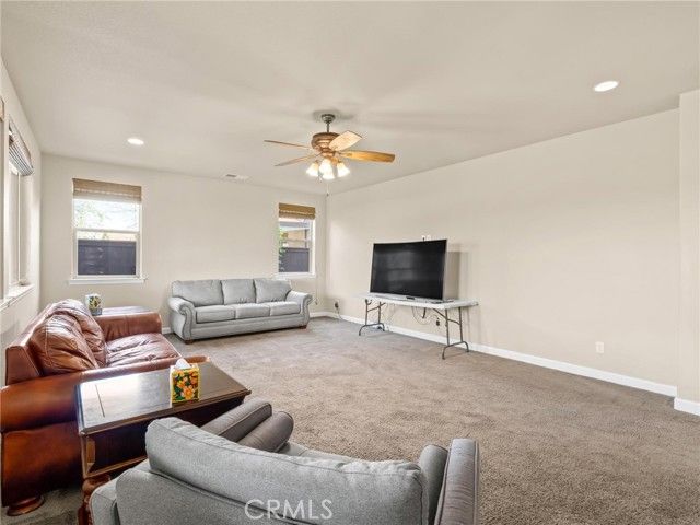 1178 Blackwood, Clovis, CA 93619