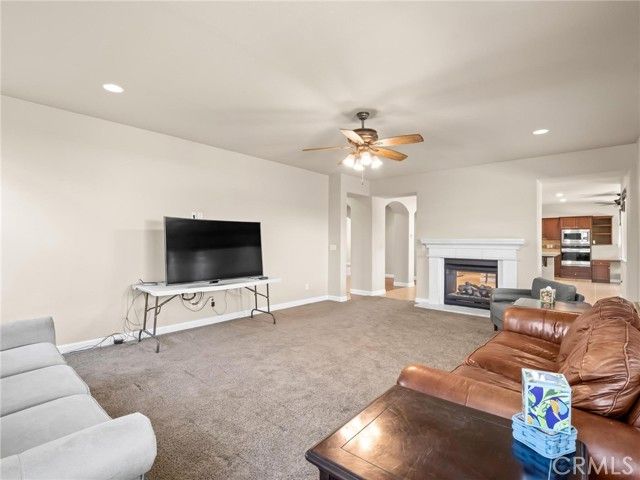 1178 Blackwood, Clovis, CA 93619