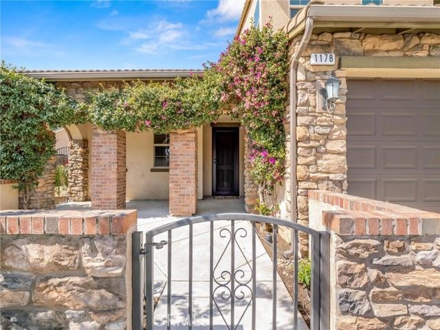 1178 Blackwood, Clovis, CA 93619