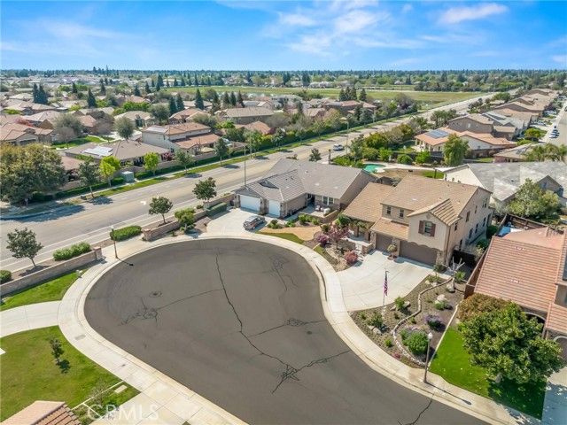 1178 Blackwood, Clovis, CA 93619