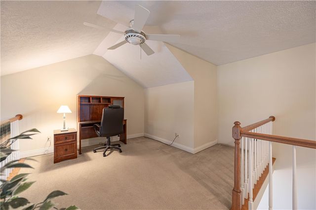 224 Country View Dr, Lower Burrell, PA 15068