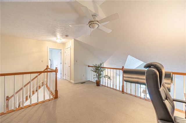 224 Country View Dr, Lower Burrell, PA 15068