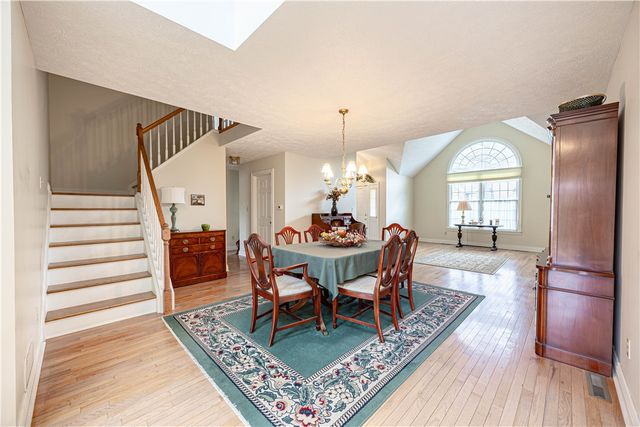 224 Country View Dr, Lower Burrell, PA 15068