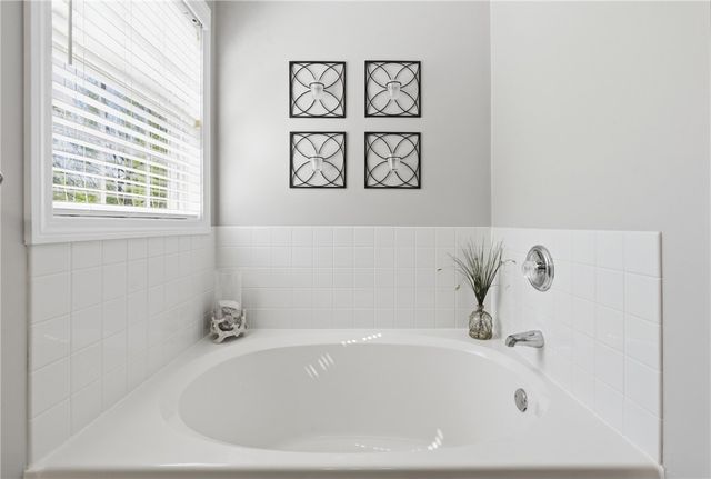 313 Westmoreland Lane, North Kingstown, RI 02874